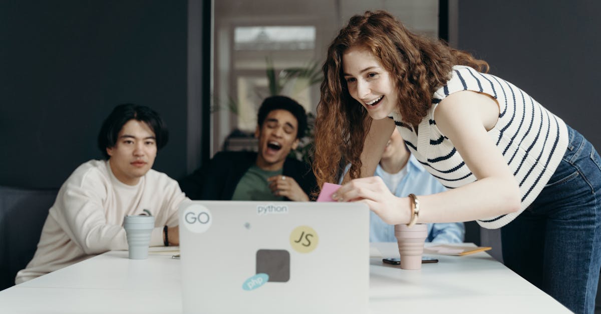 What are the 4 C's marketing mix?